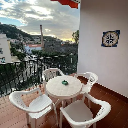 E Flat Park And Pool Дом отдыха Сорренто