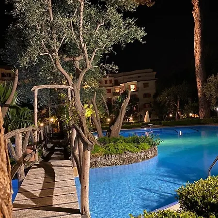 펜션 E Flat Park And Pool 소렌토