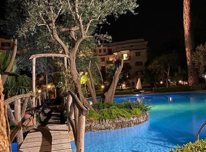 Semesterbostad E Flat Park And Pool Sorrento